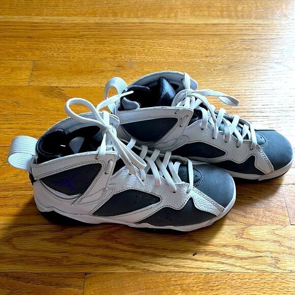 Air Jordan 7 “Flint” HighTop Sneaker Gray White Unisex 3.5 years 2021 EUC - Picture 5 of 13